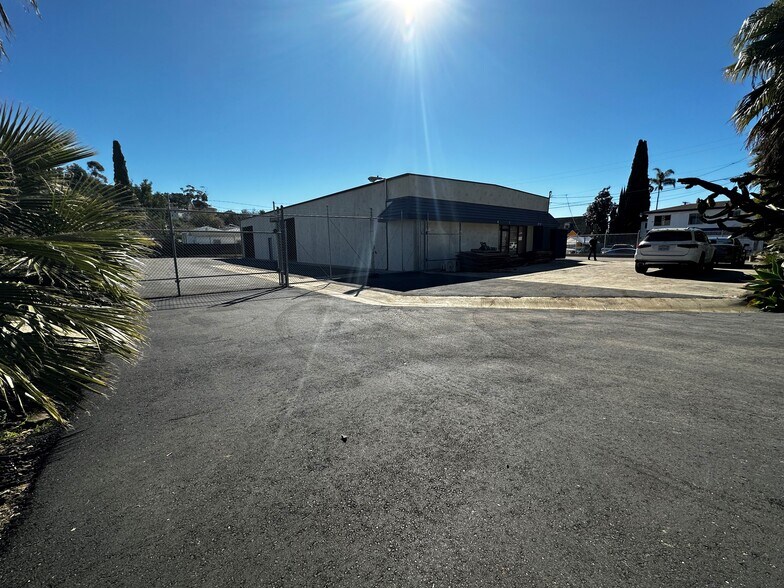 More Photos Of 3737 Bancroft Dr, Spring Valley Industrial For Sale