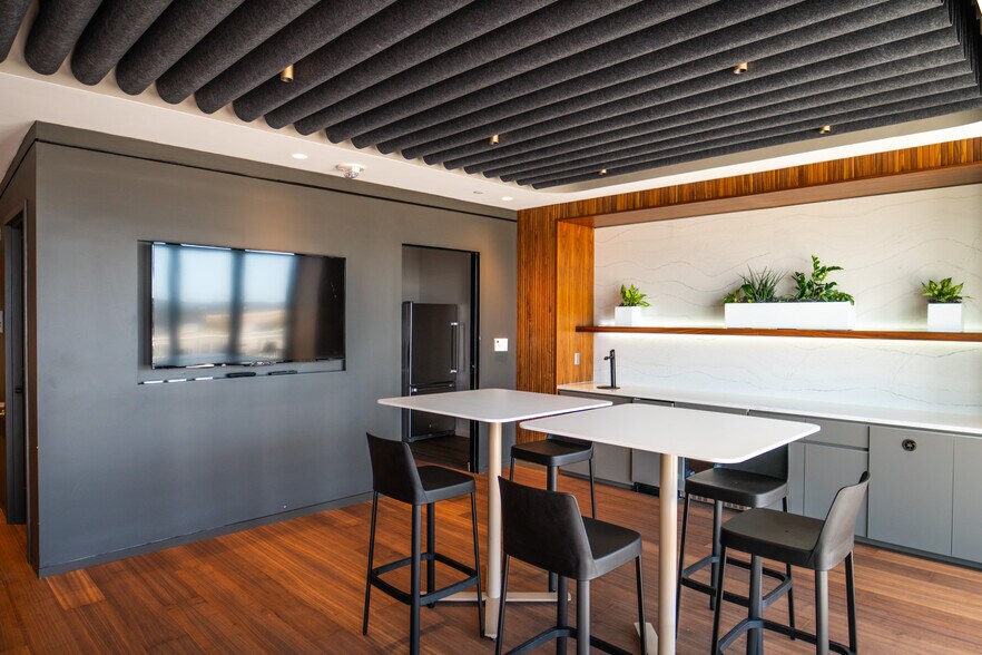 More Photos Of 660 N Capitol St NW, Washington Office For Lease