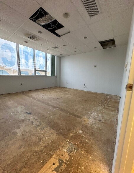 More Photos Of 2455 E Sunrise Blvd, Fort Lauderdale Loft Creative Space For Sale