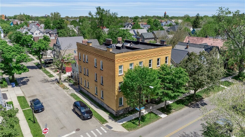 Primary Photo Of 466 W Ferry St, Buffalo Apartments For Sale