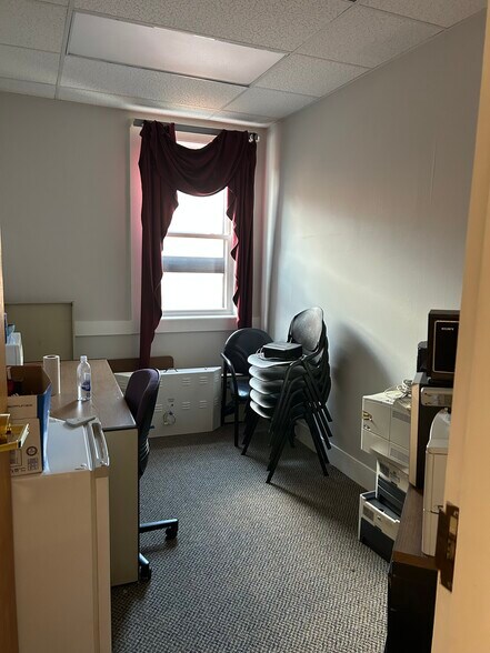 More Photos Of 35 Harvard St, Worcester Office For Lease