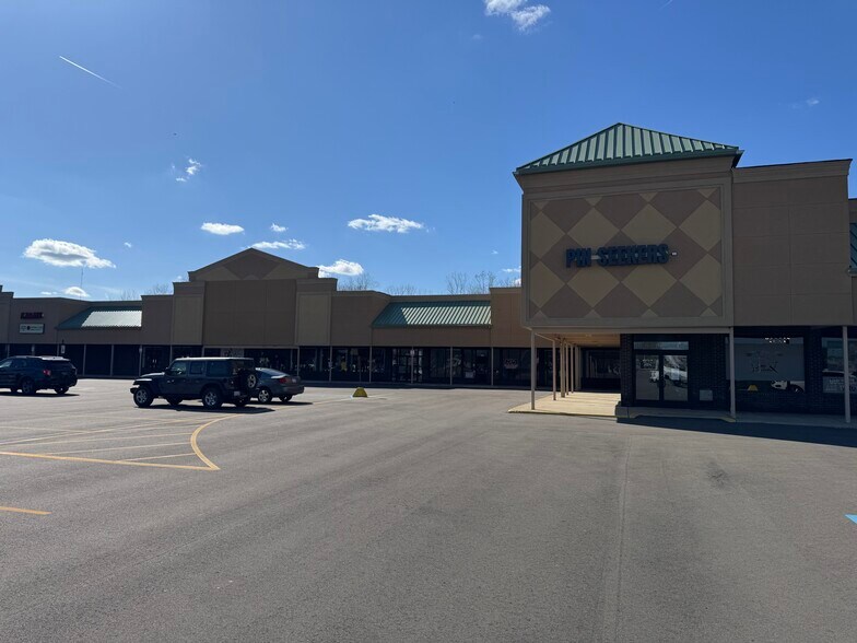 More Photos Of 15215-15261 S Dixie Hwy, Monroe Freestanding For Sale