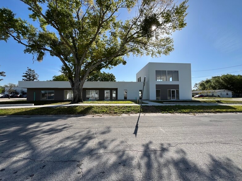 Primary Photo Of 907 Person St, Kissimmee Medical For Lease