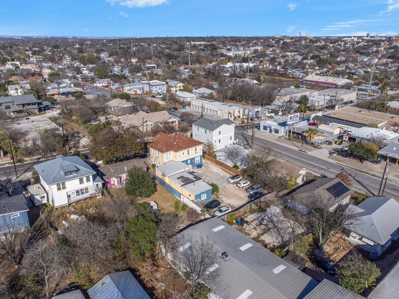 More Photos Of 1110 W Ashby Pl, San Antonio Apartments For Sale
