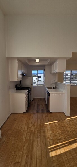 More Photos Of 2305 Glendale Blvd, Los Angeles Apartments For Sale