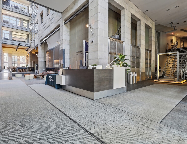 More Photos Of 3536 Boul Saint-Laurent, Montréal Office For Sale