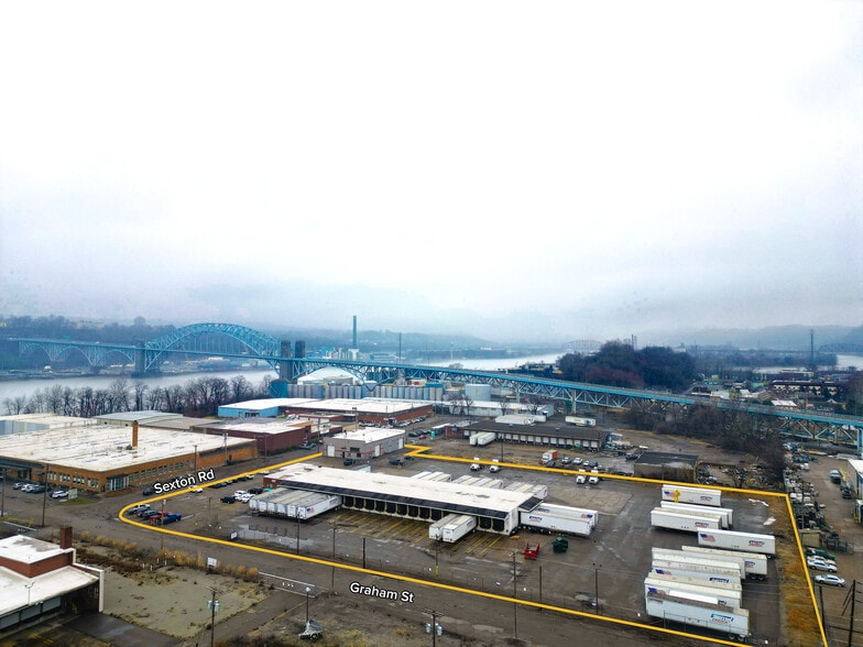 Primary Photo Of 2 Sexton Rd, McKees Rocks Distribution For Sale