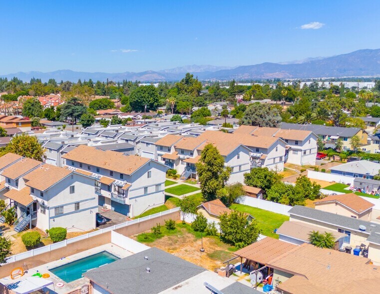 More Photos Of 716 W Phillips St, Ontario Apartments For Sale