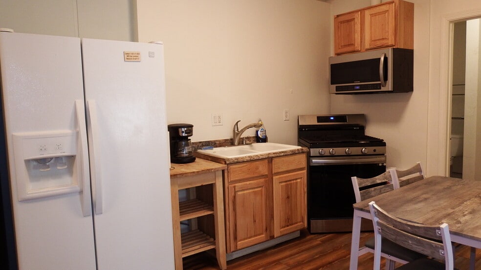 More Photos Of 25 W Main St, Vernal General Retail For Sale