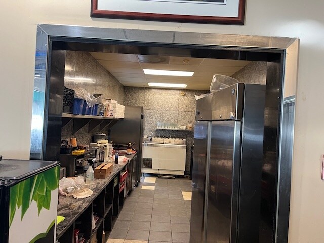 More Photos Of 51 Industrial Hwy, Essington Restaurant For Lease