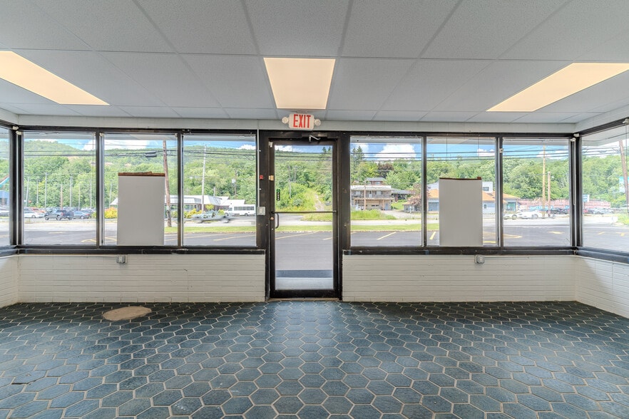 More Photos Of 1610 Scranton Carbondale Hwy, Dickson City Fast Food For Sale