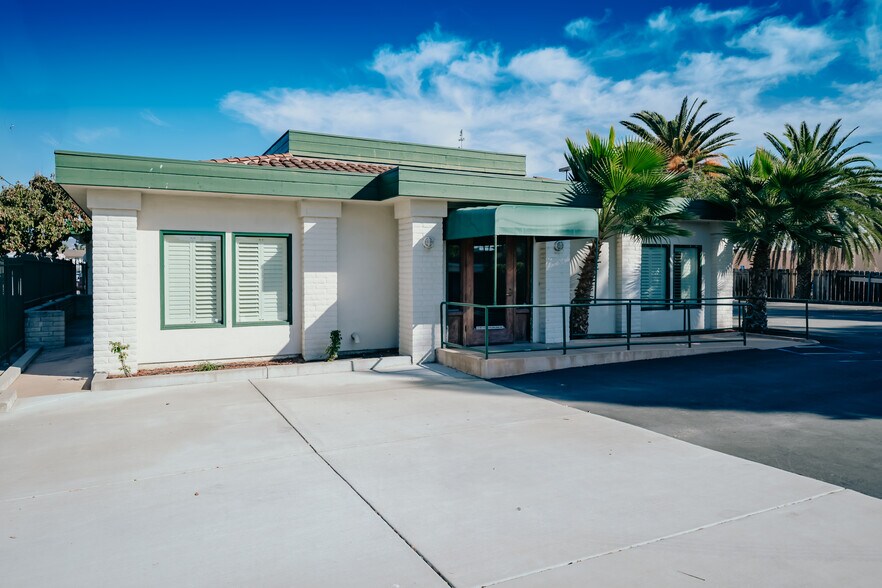 More Photos Of 396 N Magnolia Ave, El Cajon Medical For Lease