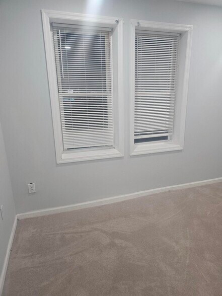 More Photos Of 3800 N Market St, Wilmington Storefront Retail Office For Sale