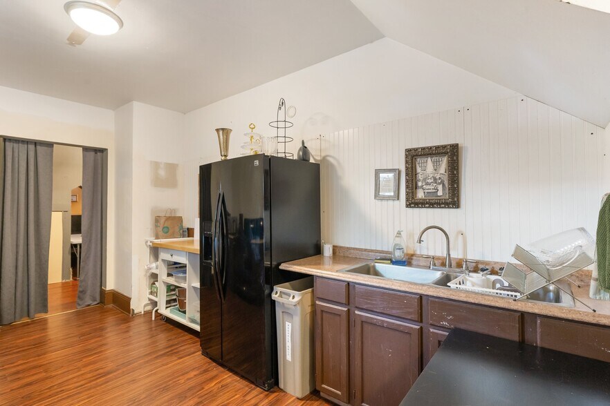 More Photos Of 5131 NE 23rd Ave, Portland Religious Facility For Sale