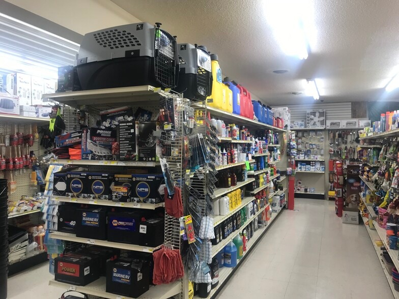 More Photos Of 25817 State Hwy 64, Pittsburg Supermarket For Sale