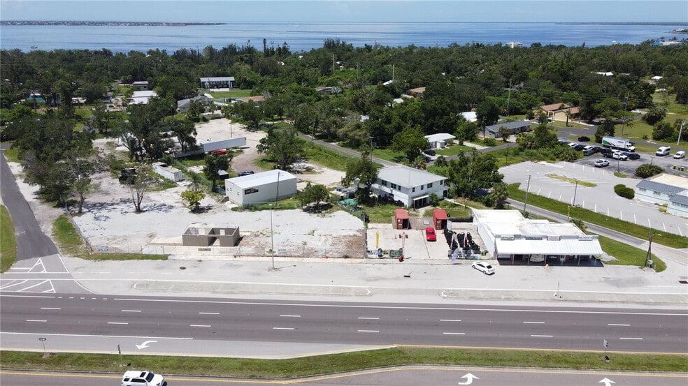 More Photos Of 4569 Tamiami Trl, Port Charlotte Freestanding For Sale