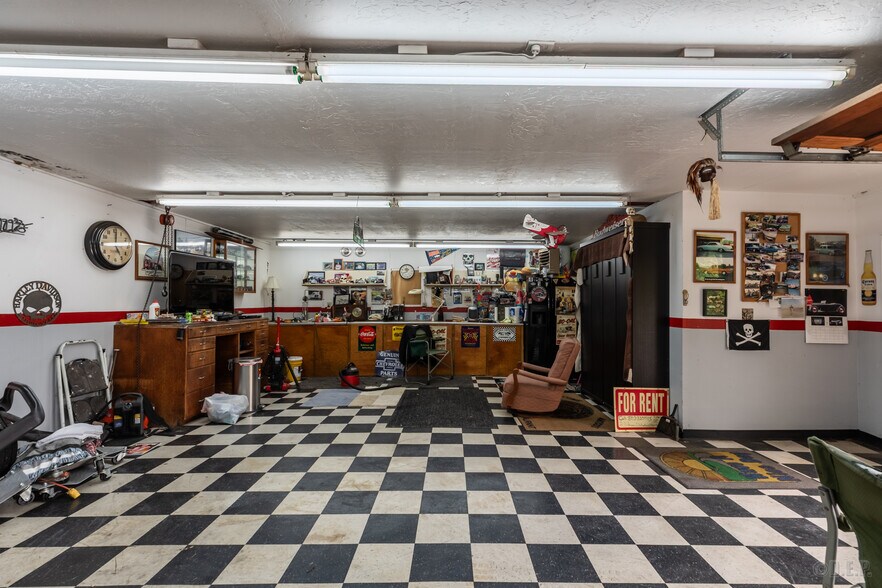 More Photos Of 110 C St, Rainier Multifamily For Sale
