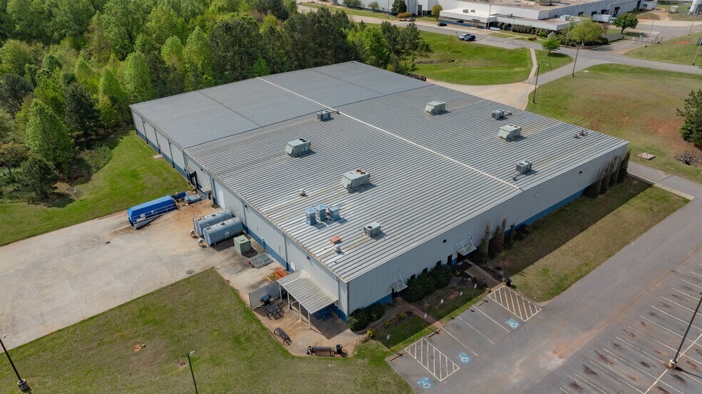 More Photos Of 130 Rimmer Farm Rd, Troutman Manufacturing For Lease