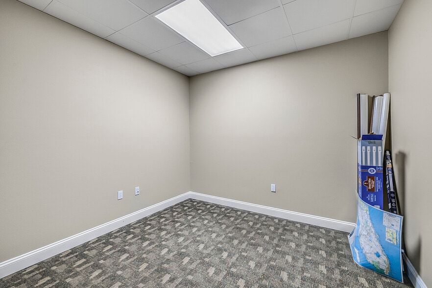 More Photos Of 2104 Delta Way, Tallahassee Office For Sale