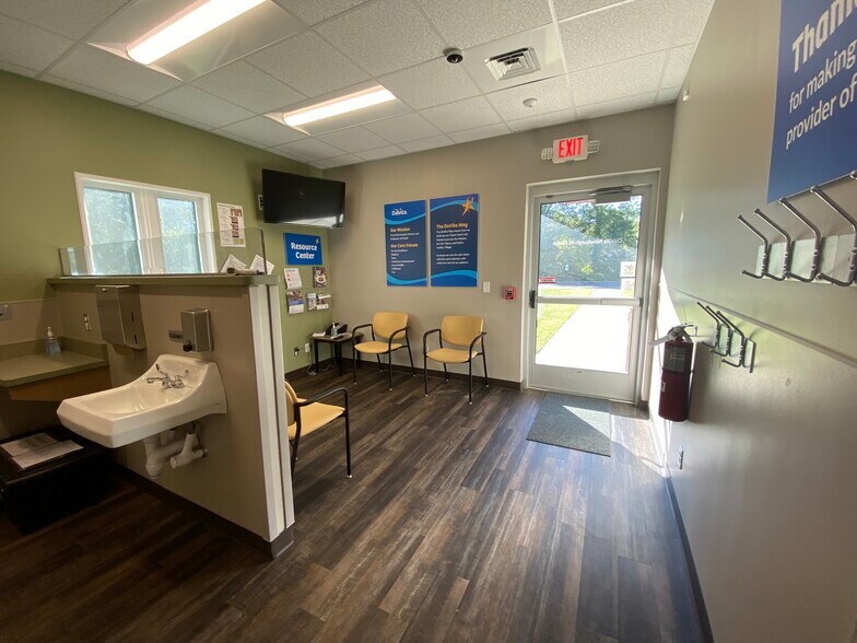 More Photos Of 4311 Old Indiana 261, Newburgh Medical For Sale