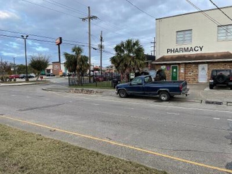 More Photos Of 3035 Paris Ave, New Orleans Medical For Lease