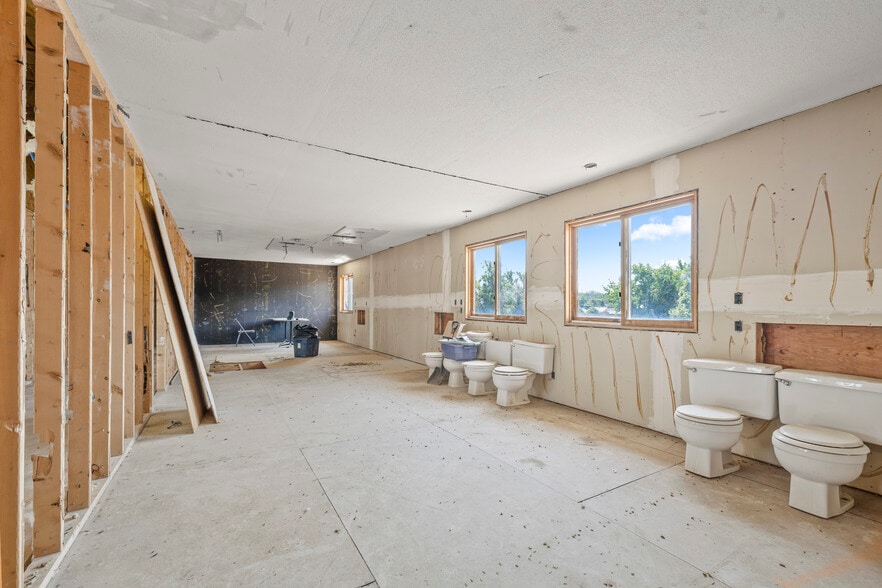 More Photos Of 537 2nd St, Havre Hotel For Sale