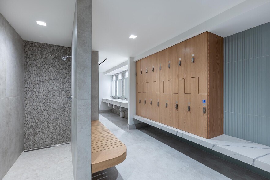 More Photos Of 5404 Wisconsin Ave, Chevy Chase Office For Lease