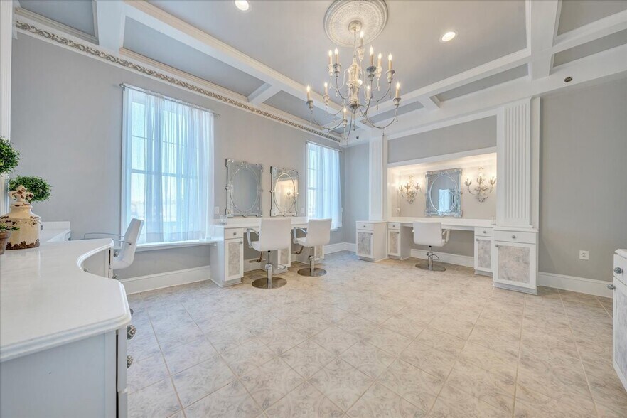 More Photos Of 812 E Main St, Bedford Lodge Meeting Hall For Sale