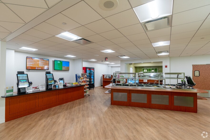 More Photos Of 20 N Martingale Rd, Schaumburg Office For Lease