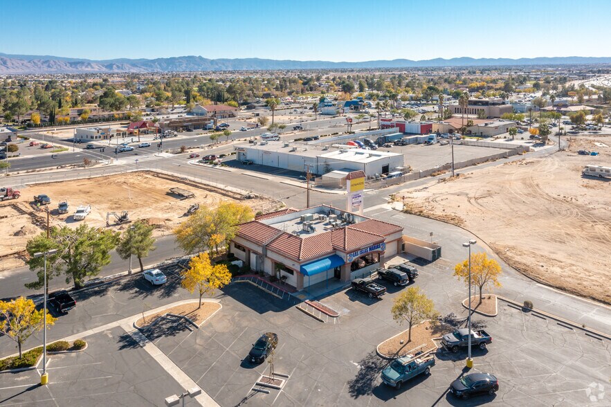 More Photos Of 14366 Atstar Dr, Victorville Restaurant For Sale