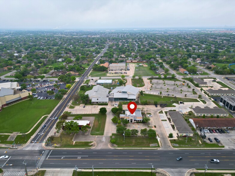 More Photos Of 1005 W Pecan St, Pflugerville Restaurant For Sale