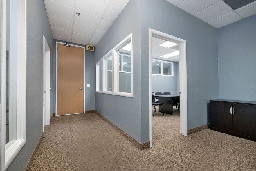 More Photos Of 350 Crown Point Cir, Grass Valley Office For Lease