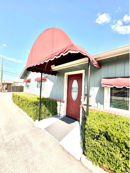 More Photos Of 5617 Watauga Rd, Watauga Storefront Retail Office For Sale