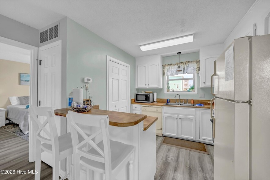 More Photos Of 1503 Carolina Beach AVE N, Carolina Beach Apartments For Sale