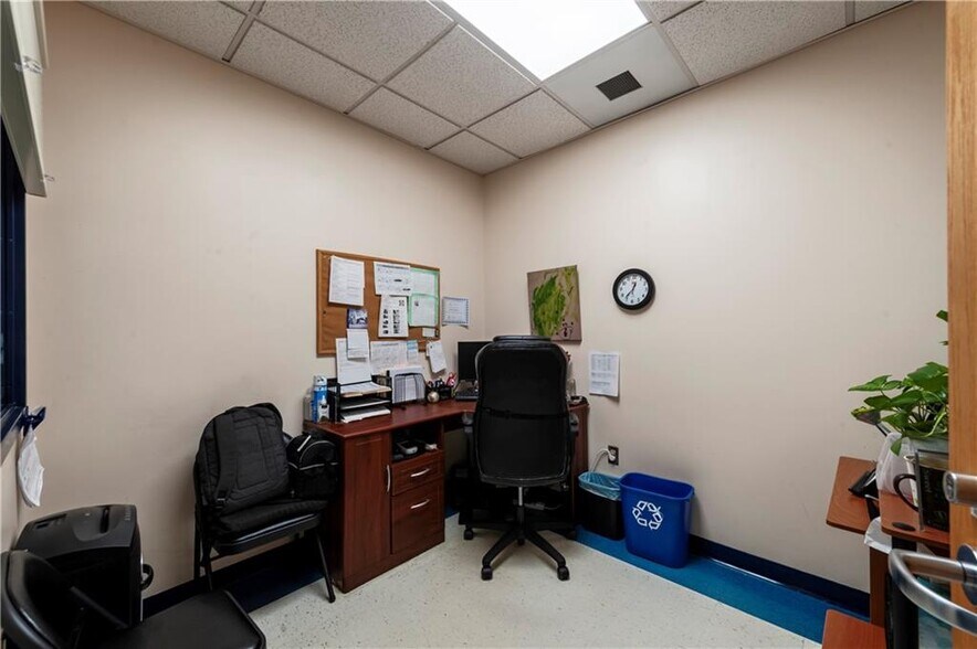 More Photos Of 210 West Ave, Pawtucket Office For Sale