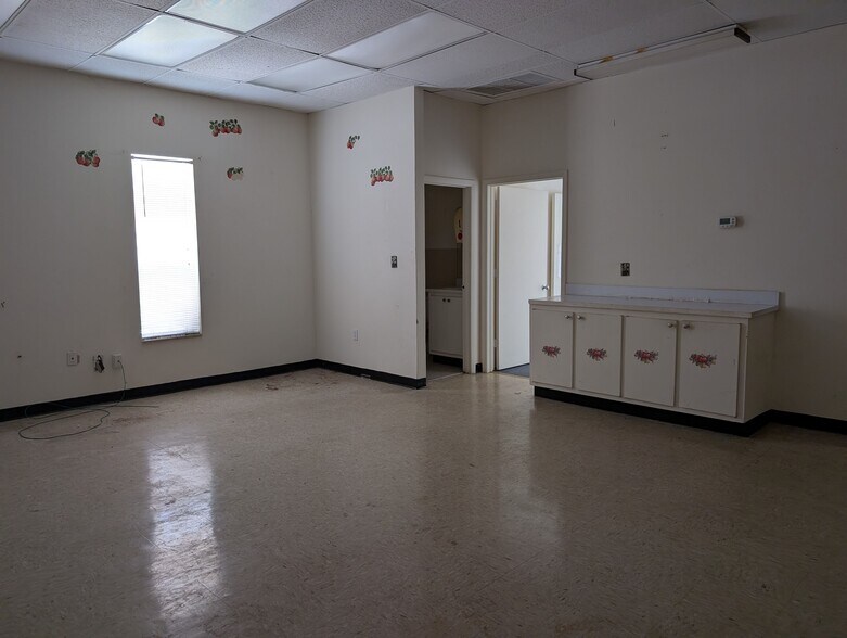 More Photos Of 812 N 7th St, Fort Pierce Medical For Lease