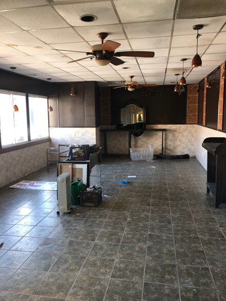 More Photos Of 4 State St, New London Apartments For Lease
