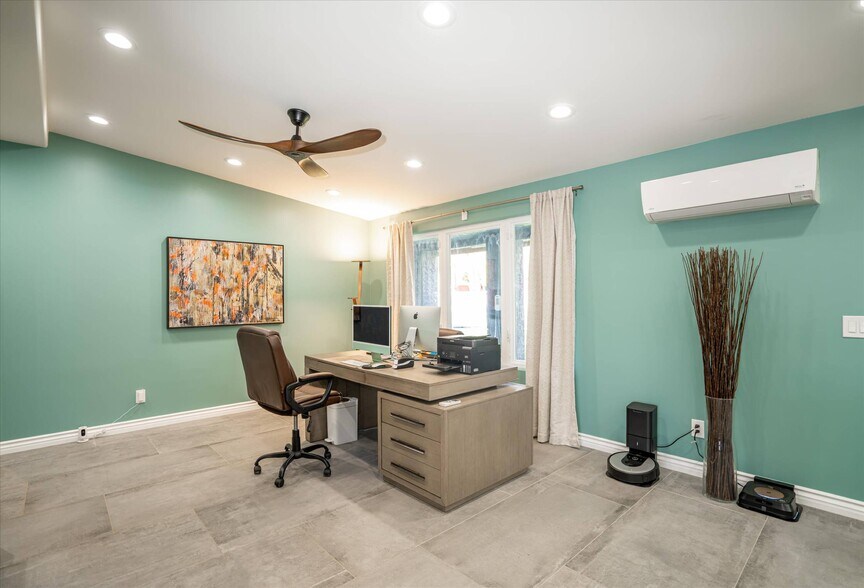 More Photos Of 535 S Warm Sands Dr, Palm Springs Hotel For Sale