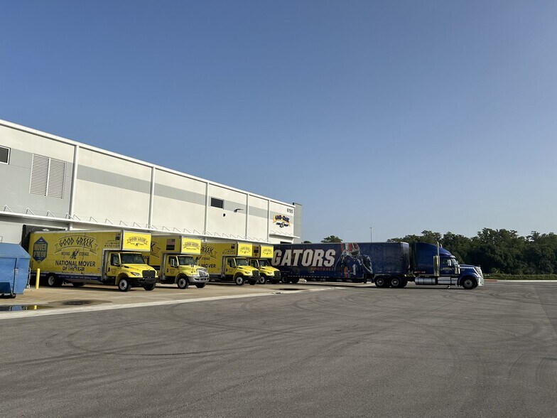 More Photos Of 6195 Tri County Commerce Way, Fort Myers Warehouse For Lease