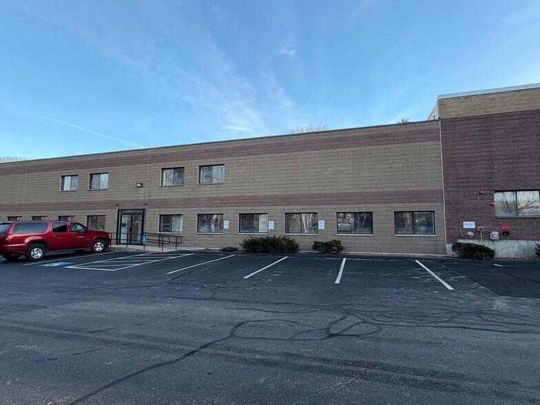 Primary Photo Of 271 Salem St, Woburn Light Manufacturing For Lease