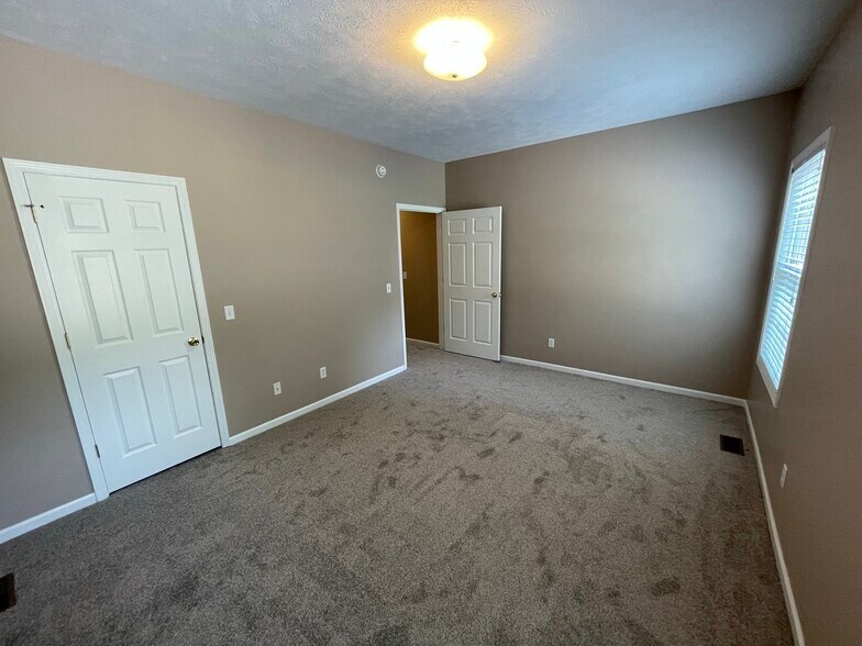More Photos Of 2701 Northside Blvd, South Bend Apartments For Sale