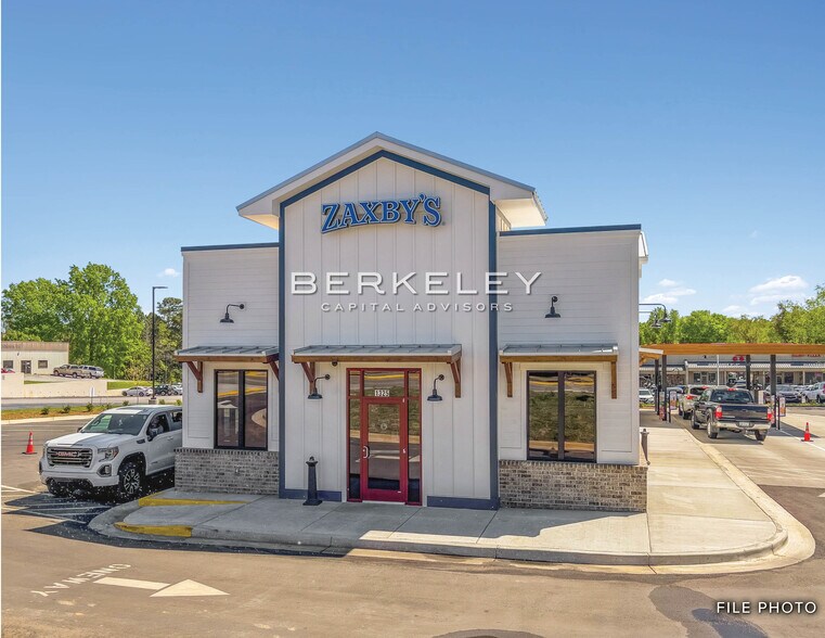 More Photos Of 210 Bluff rd, Columbia General Retail For Sale