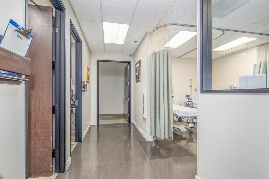 More Photos Of 113 Waterworks Way, Irvine Medical For Sale