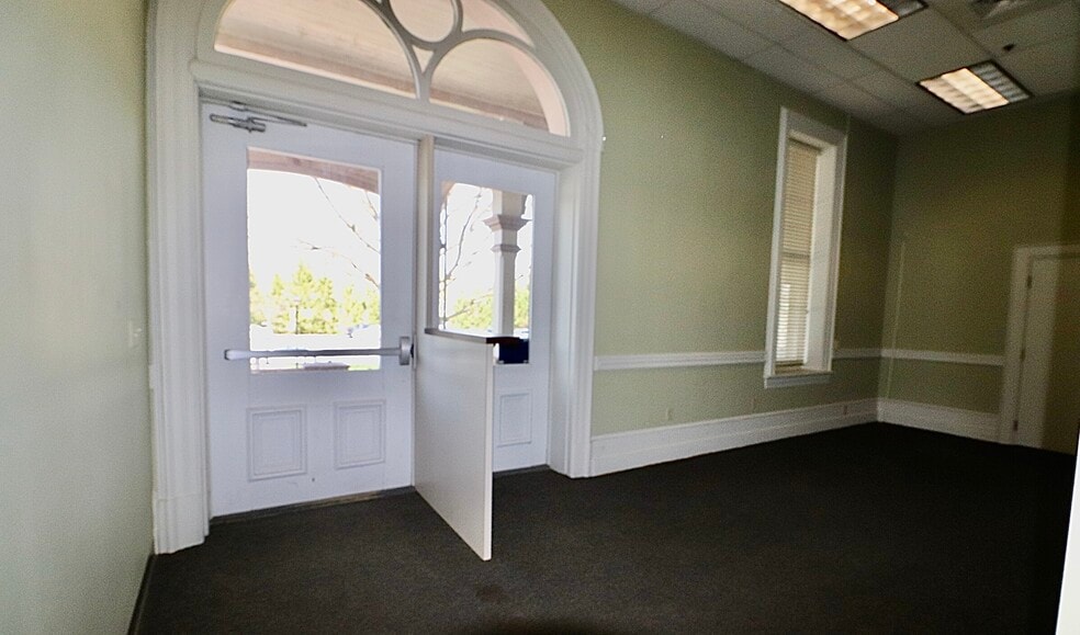 More Photos Of 800 W 4th St, Williamsport Medical For Lease