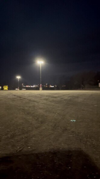 More Photos Of 245 SW 40th St, Lincoln Land For Lease