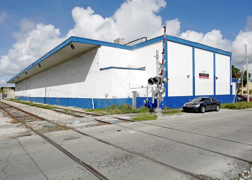 More Photos Of 1930 NW 23rd St, Miami Warehouse For Lease