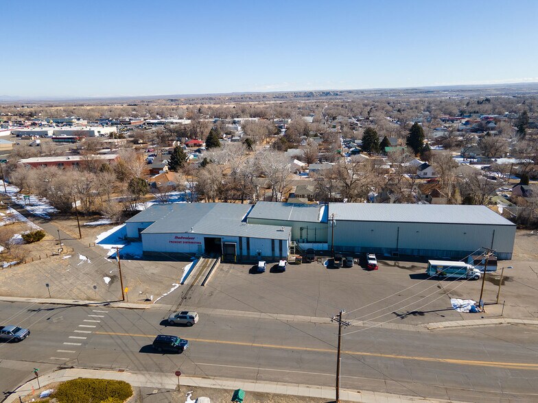 Primary Photo Of 425 N Broadway Ave, Riverton Light Distribution For Sale