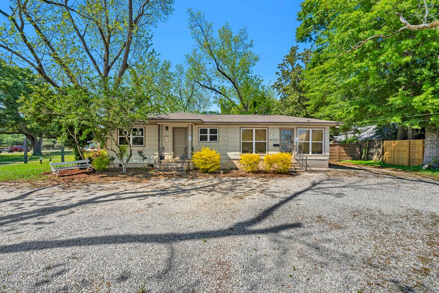 More Photos Of 1001 Randall Ave, Daphne Office Residential For Lease