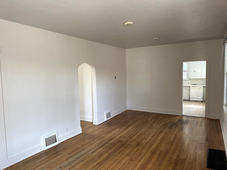 More Photos Of 612 N Arthur Ave, Pocatello Apartments For Sale