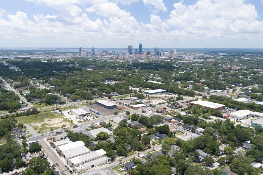 More Photos Of 1817 Florida Ave, Jacksonville Warehouse For Sale
